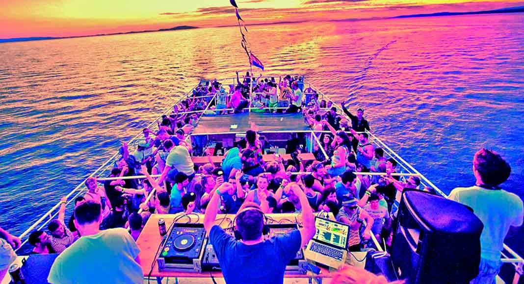 Barco Noche Despedidas Tarragona Barco Noche Despedidas Tarragona
